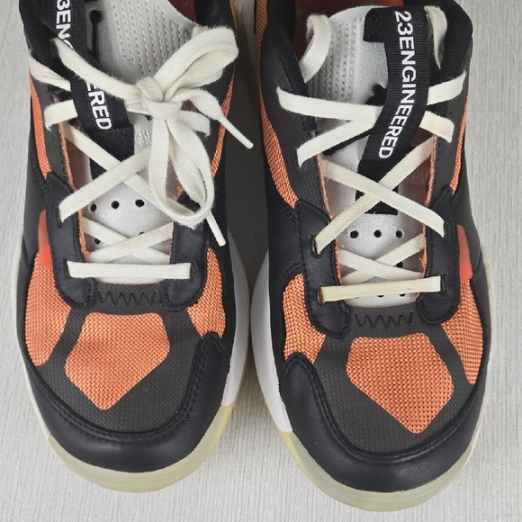 Jordan Men's‎ Black and Orange Athletic Shoes - Picture 4 of 15